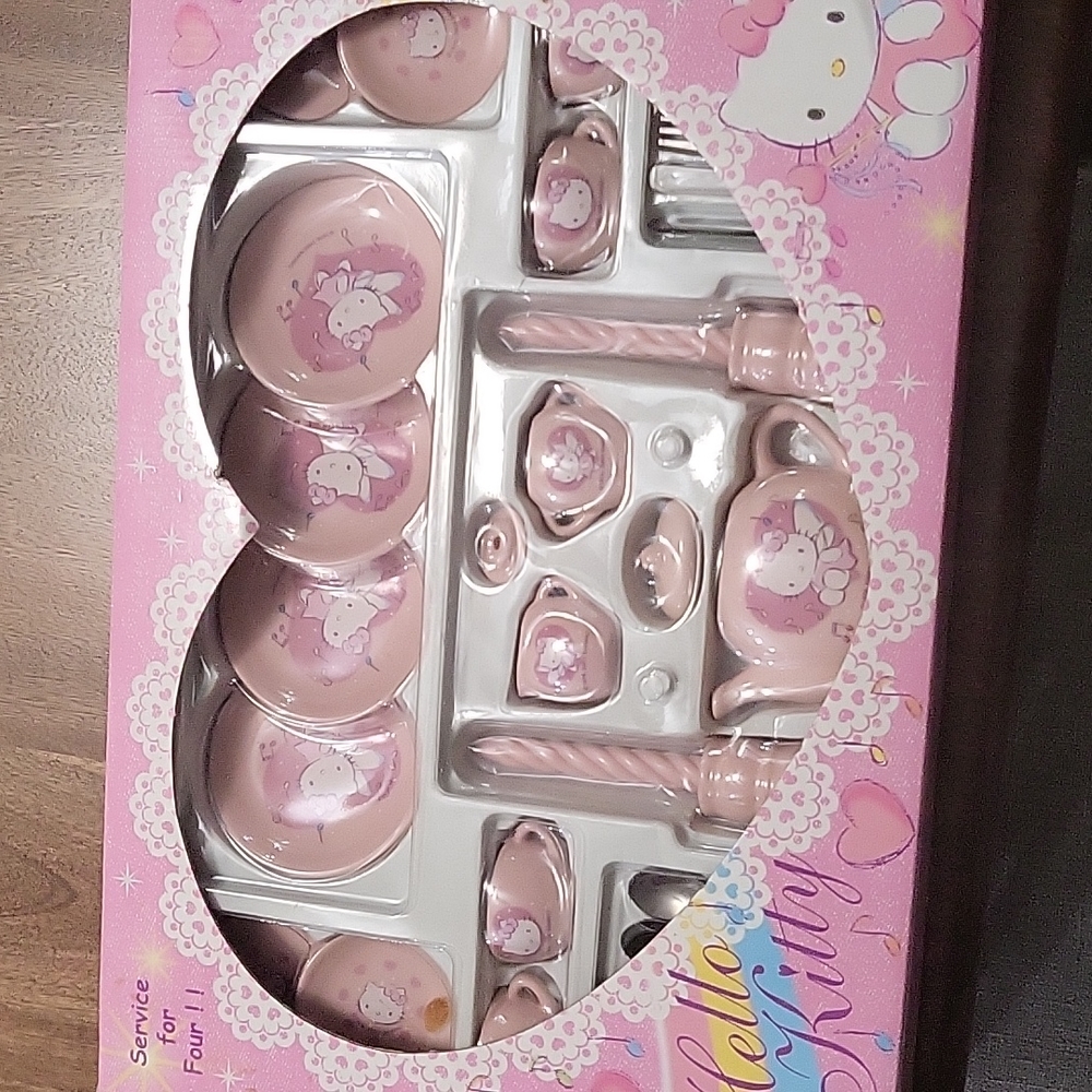 Hello Kitty Sanrio Porcelain tea set
